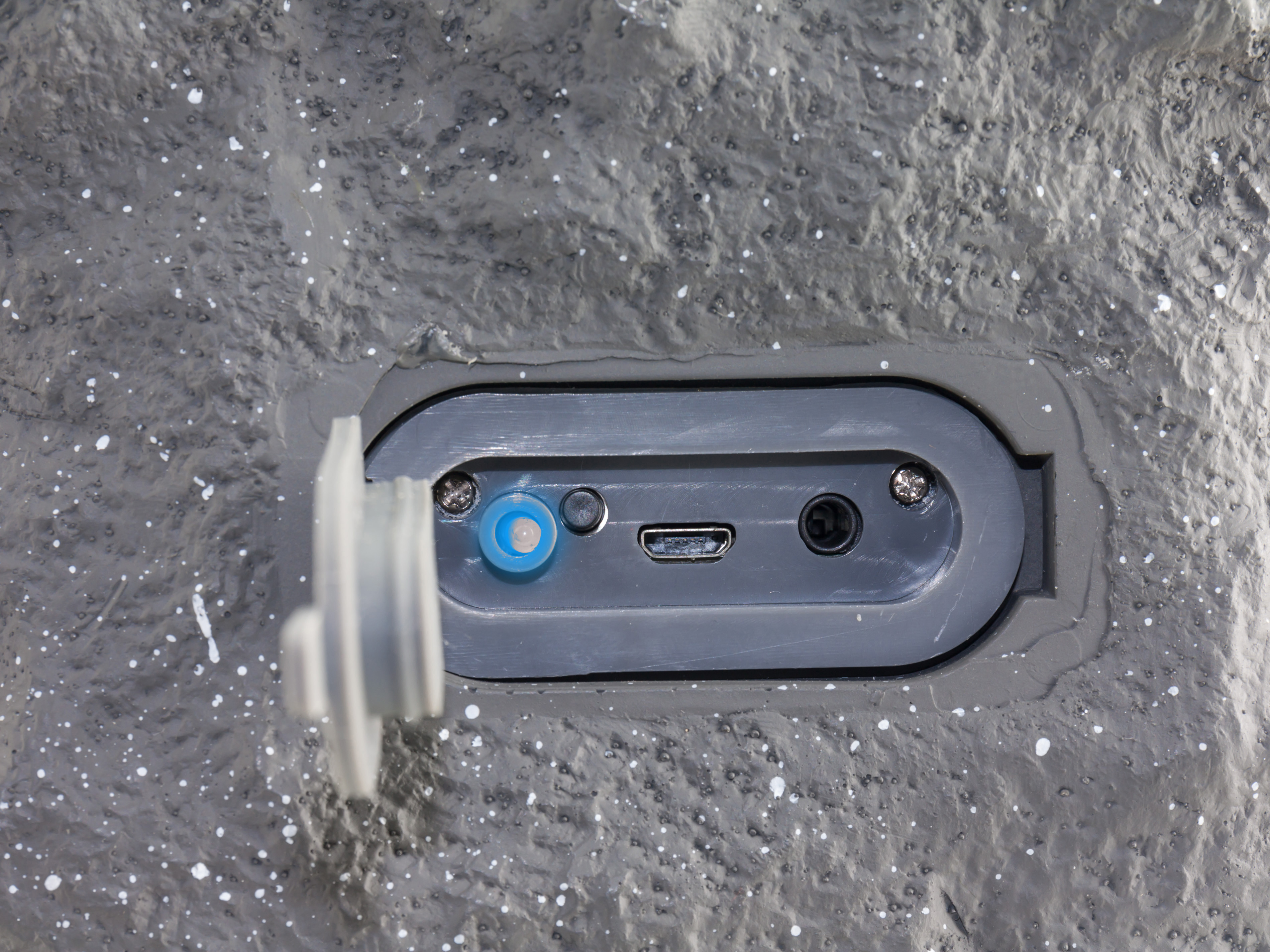 CALIBER HSB407BT Bluetooth Lautsprecher, Grau, Wasserfest