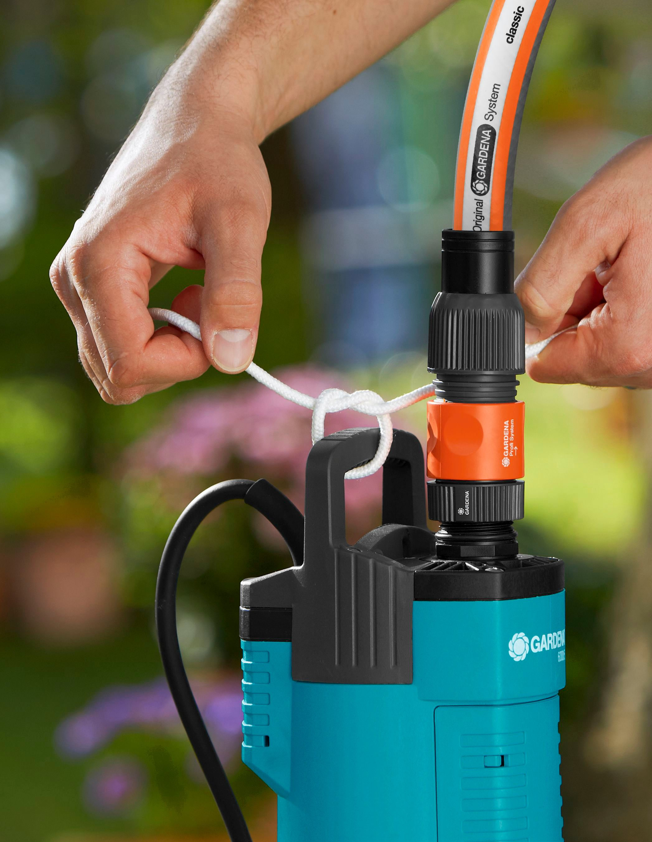 GARDENA 01476-61 Tauch-Druckpumpe