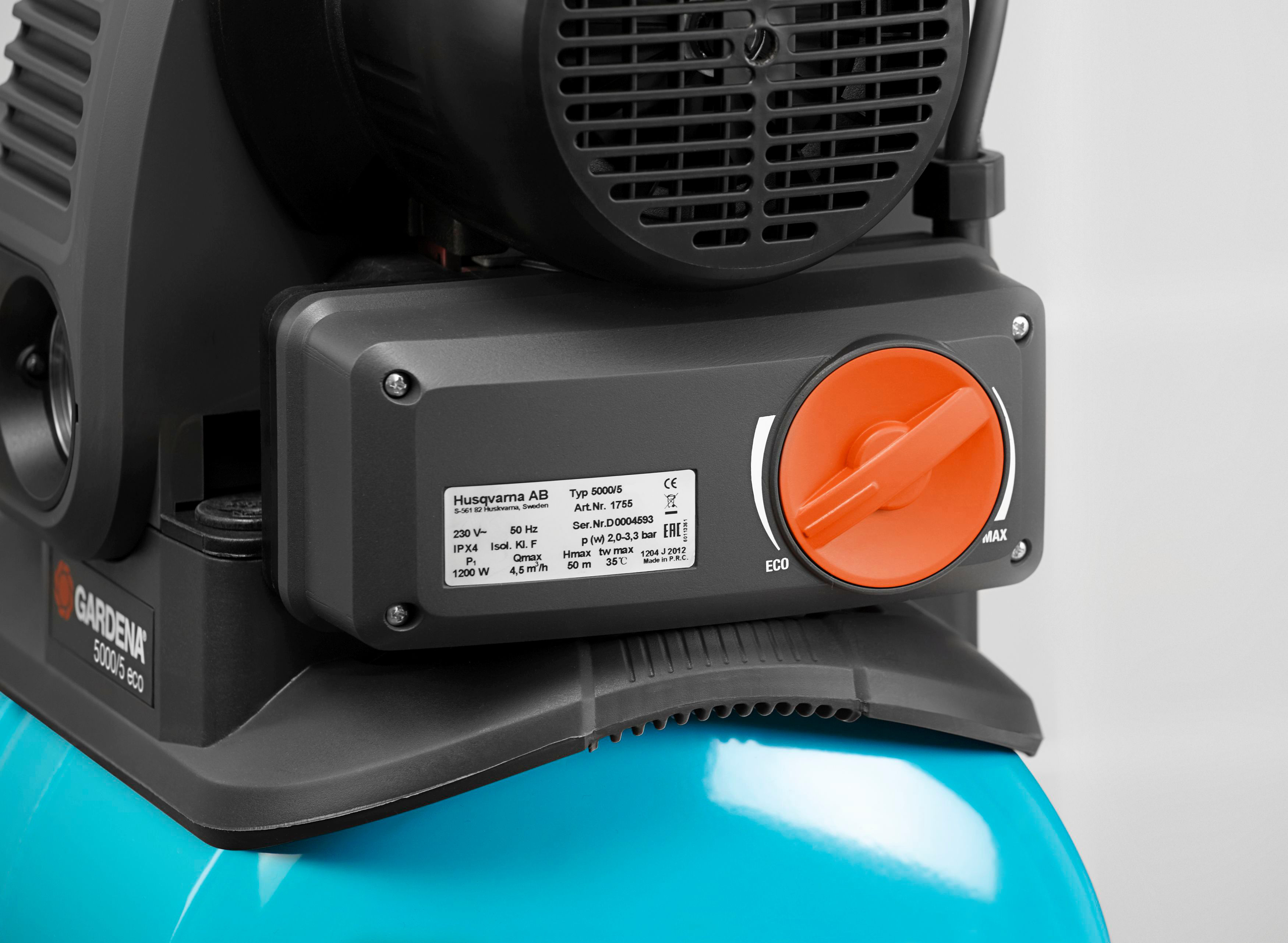 GARDENA 01755-61 Pumpe Türkis, Anthrazit