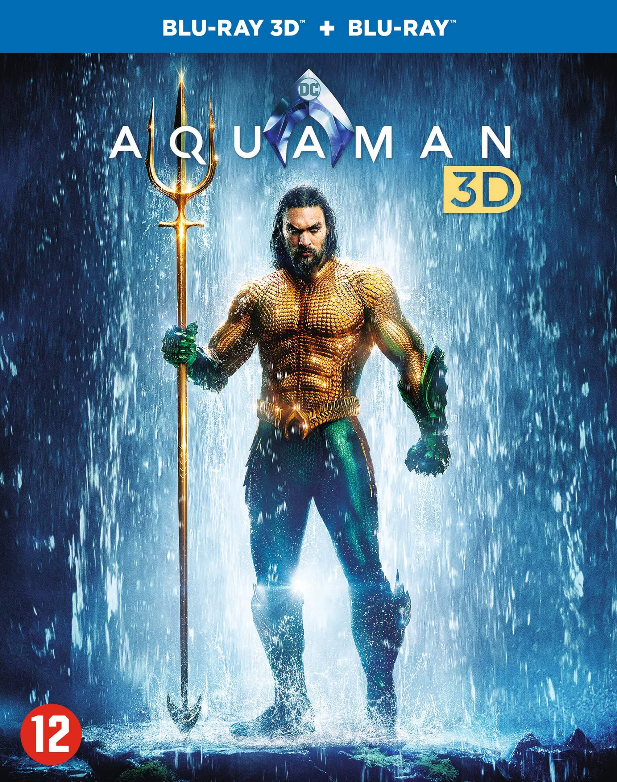 Aquaman Blu-Ray-hoes, Aquaman met drietand in een water scène, blauwe en gouden kleuren.