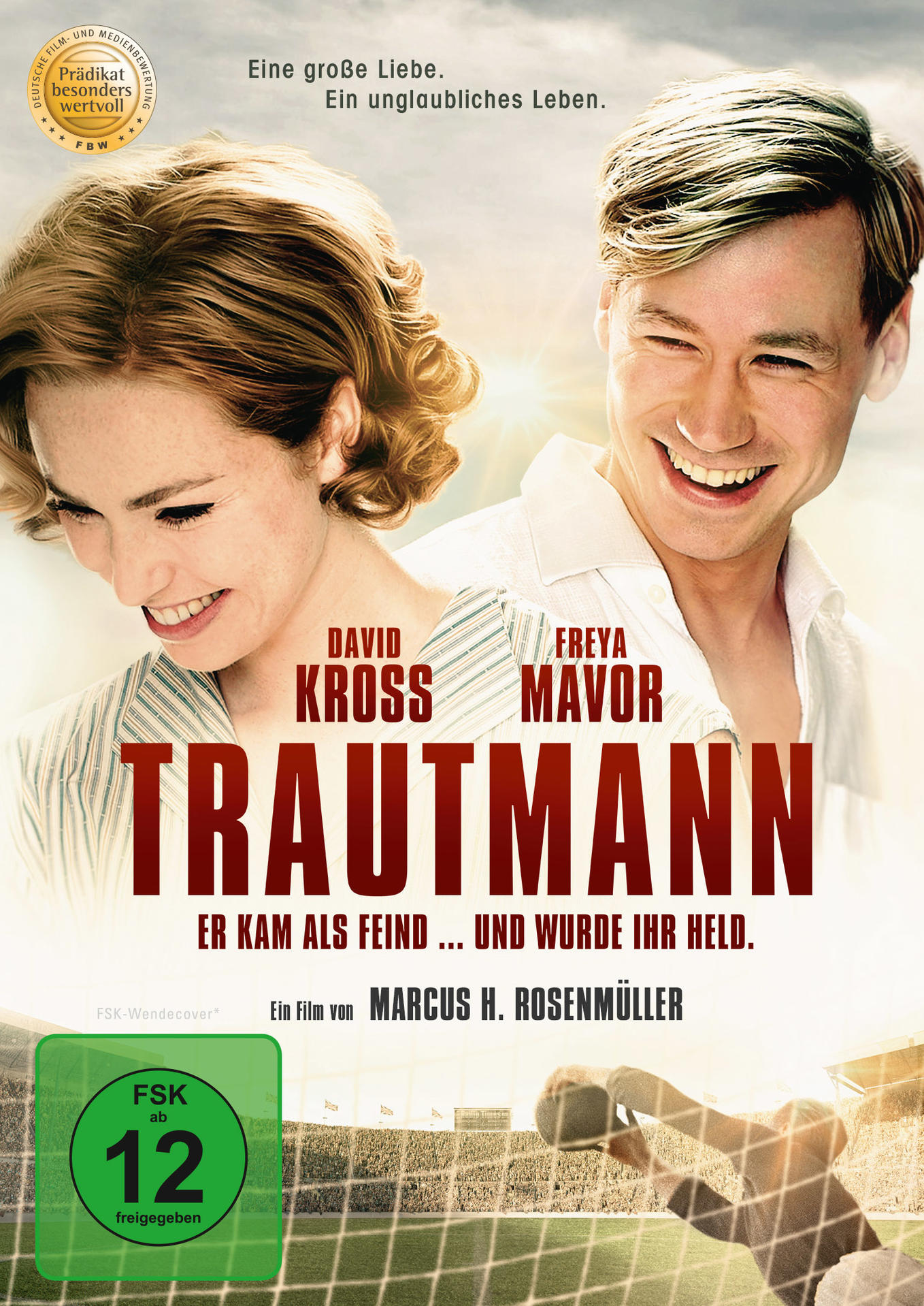 Filmposter: "Trautmann" mit den Schauspielern David Kross und Freya Mavor, grünes Rating-Logo.