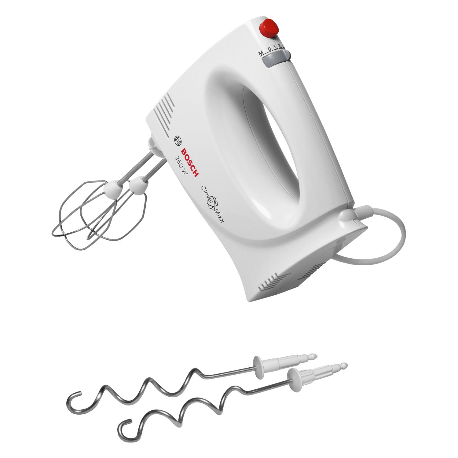 Weißer Handmixer mit zwei Knethaken und abnehmbarer Basis. Der Mixer hat einen roten Knopf und Bosch-Logo.