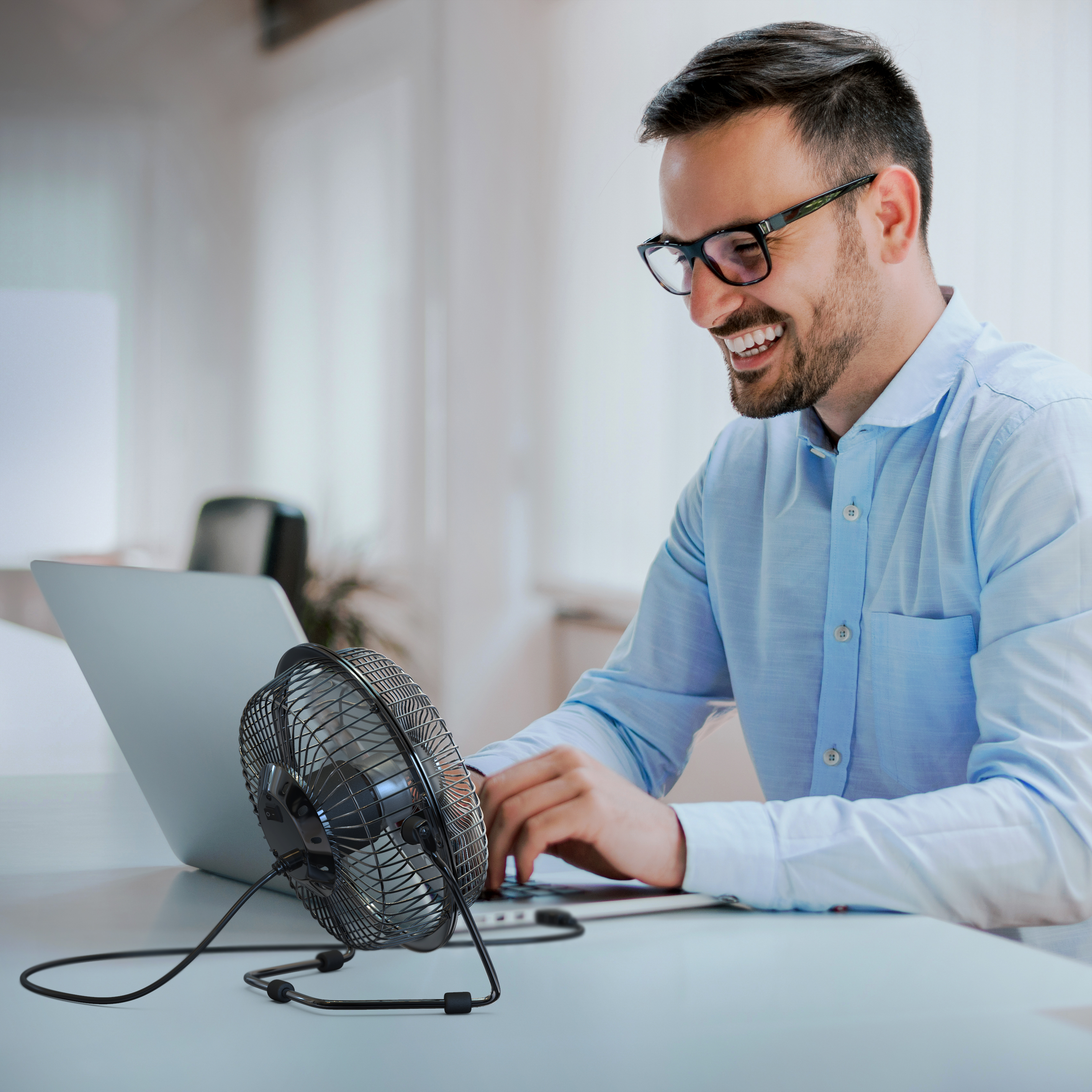 CSL 300967 USB Tischventilator Schwarz 