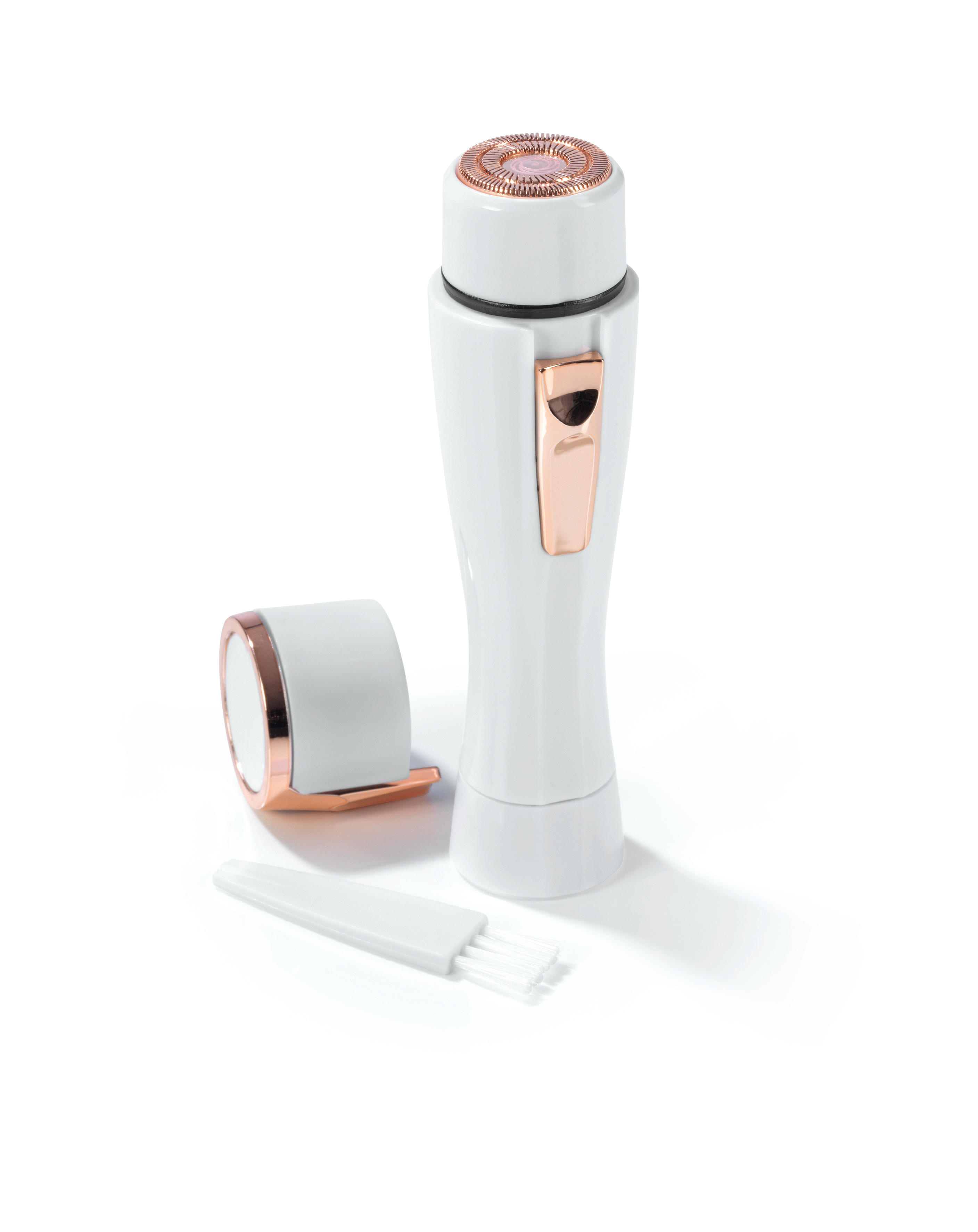 Weißer Elektrorasierer mit roségoldenen Akzenten. Enthält einen separaten Kopf und eine Reinigungsbürste.