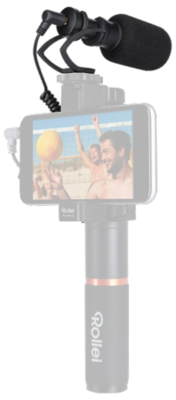 Een smartphone bevestigd aan een gimbal met een microfoon erop. Een strandscène wordt weergegeven.