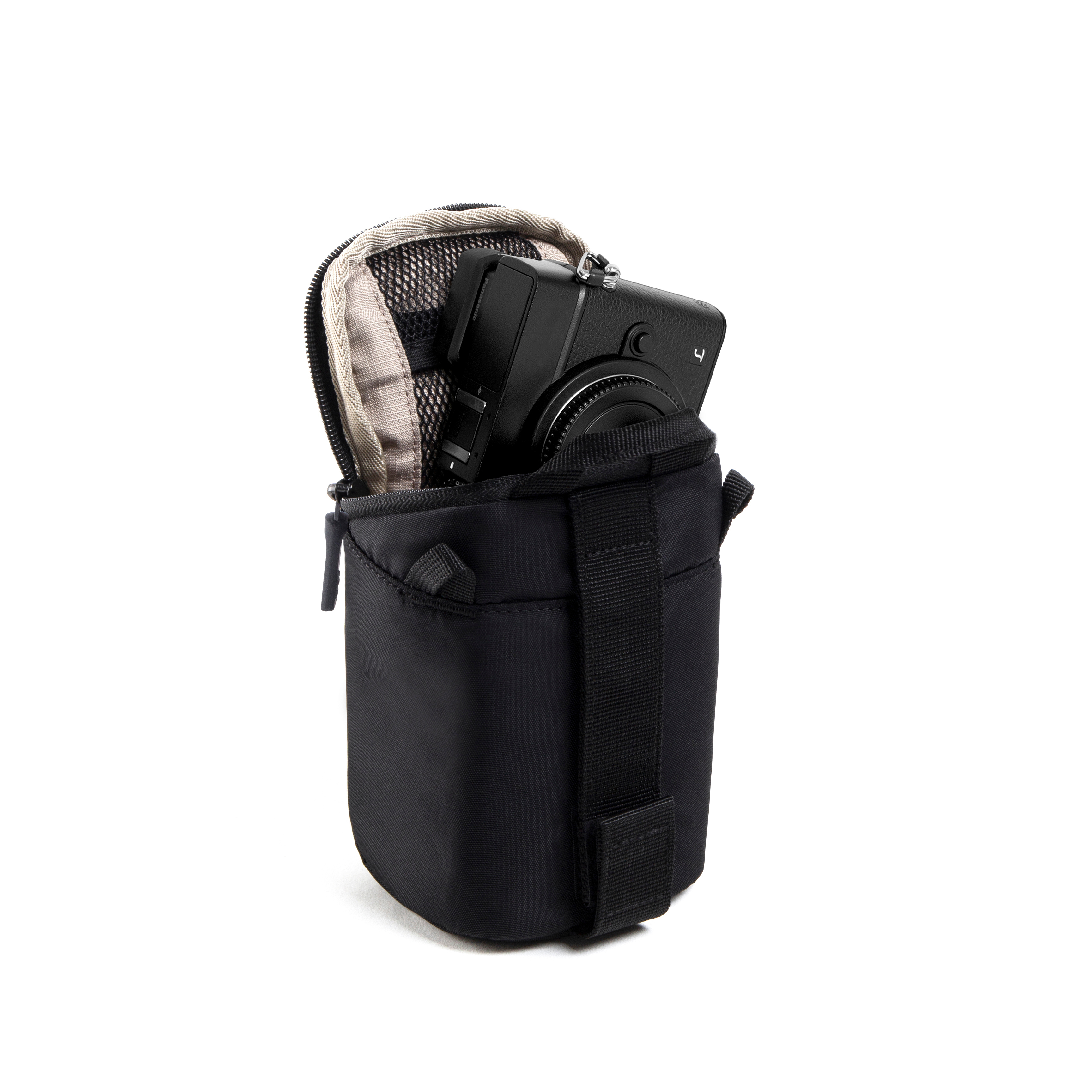 CRUMPLER Triple A Camera Pouch 200 schwarz Kameratasche, Schwarz