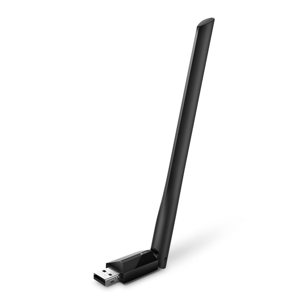 Antenli siyah bir USB wifi adaptörü.
