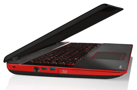 TOSHIBA Toshıba Qosmio X70-A-13P İ7-4700Mq 16G 2Tb + 256Gssd 17.3 3Gvga W8.1