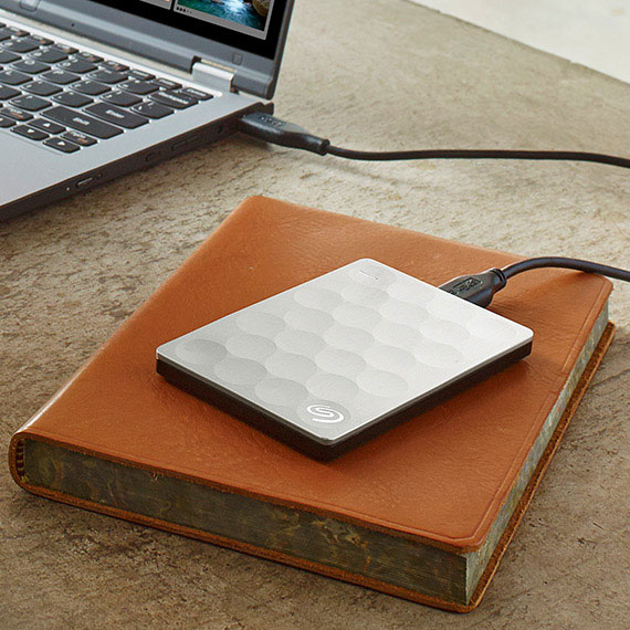 SEAGATE 2Tb Seagate 2.5Inc Usb3.0 Steh2000200 Backup Plus Ultra Slım Gümüş Rengi Taşınabilir Disk