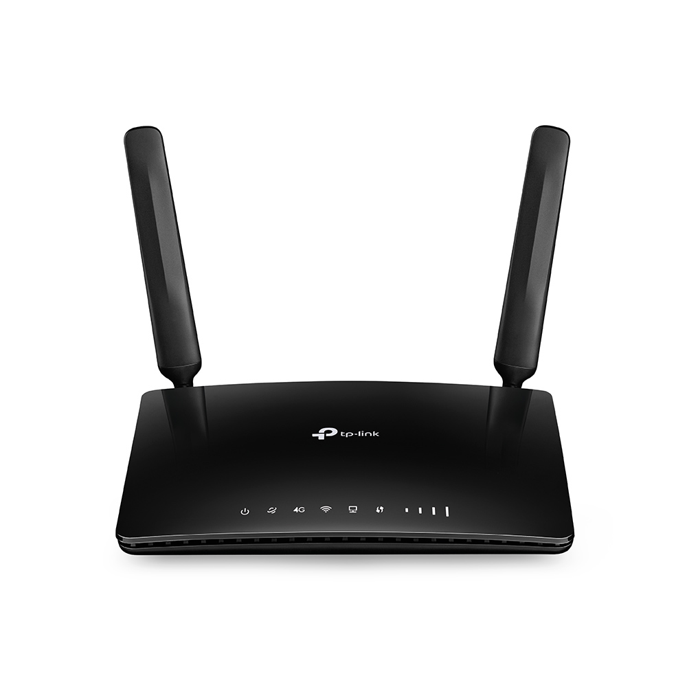 İki antenli siyah bir TP-Link yönlendirici. Ön tarafta gösterge ışıkları var. Arka plan beyazdır.