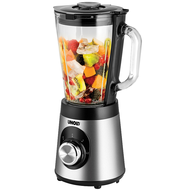 Ein silberner und schwarzer Mixer mit einer Glaskaraffe, gefüllt mit verschiedenen Früchten und Eis.