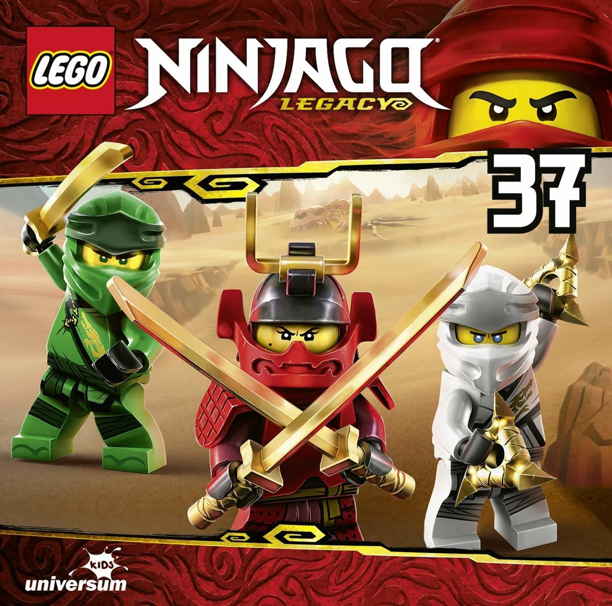Lego Ninjago Legacy Set, drei Ninjas in Action-Posen. Grüne, rote und weiße Figuren mit Waffen.