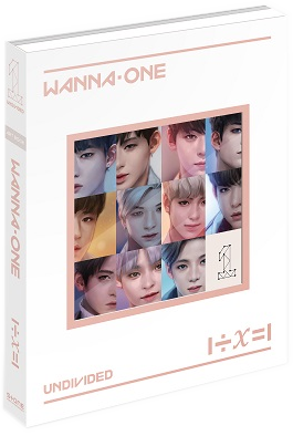 Wanna One album borítója. Tizenegy férfi arca. Rózsaszín díszítések és szöveg.