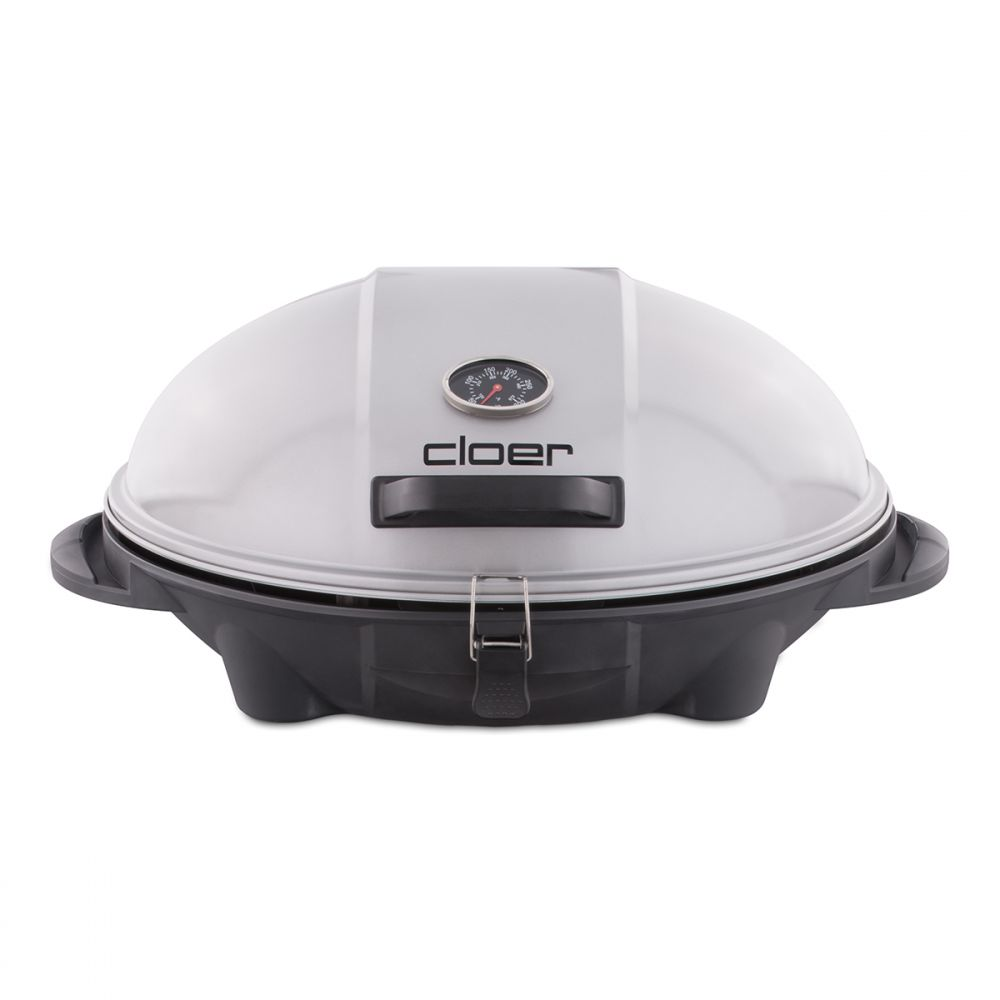 Silberner Cloer-Grill mit schwarzem Sockel. Weißer Hintergrund.