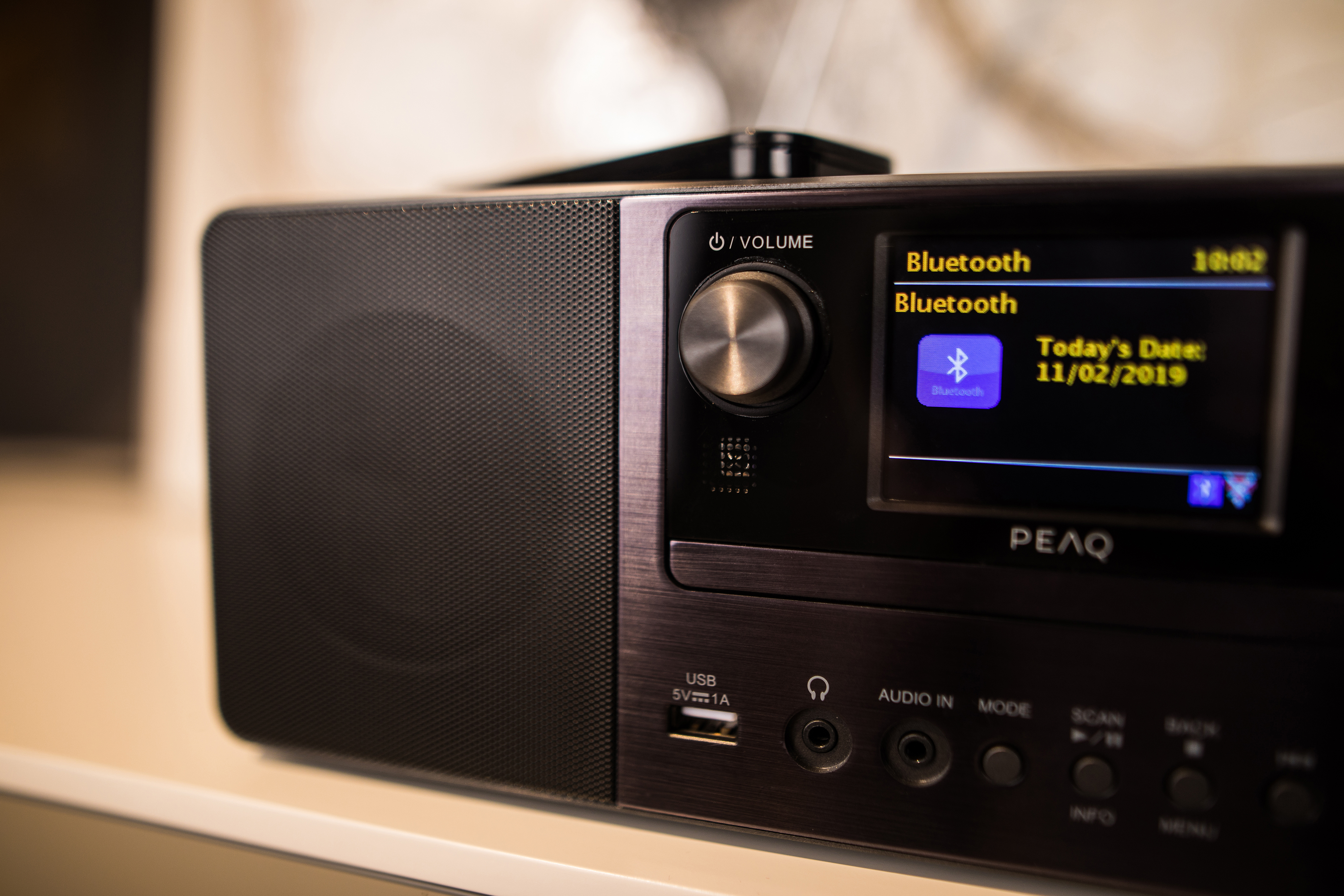 PEAQ PDR 360 BT-B DAB+ Internetradio, DAB+, FM, Internet Radio, Bluetooth, Schwarz/Grau