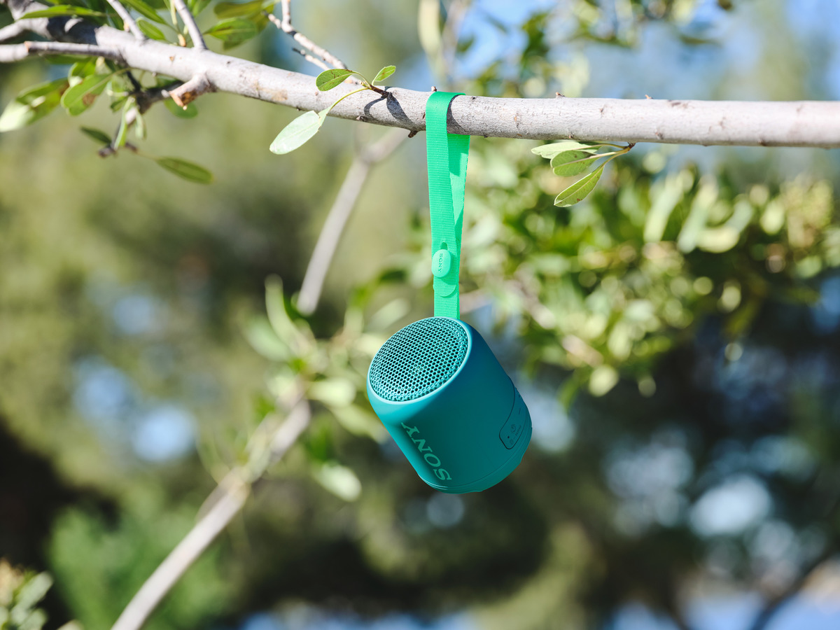 SONY SRS-XB12 Bluetooth Lautsprecher, Grün, Wasserfest