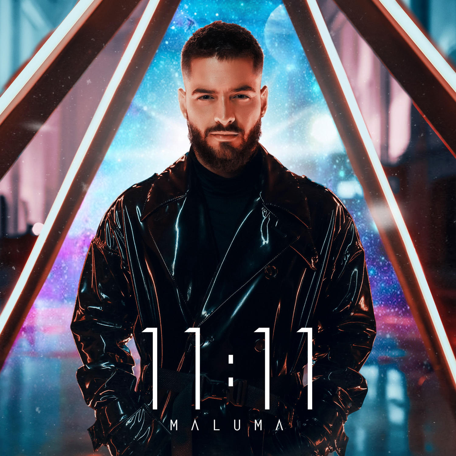 Albumcover mit einem Mann in Lederjacke und dem Text "11:11".