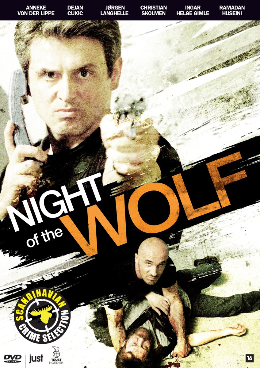 Couverture DVD avec un homme au téléphone et un homme allongé par terre. Texte : Night of the Wolf.