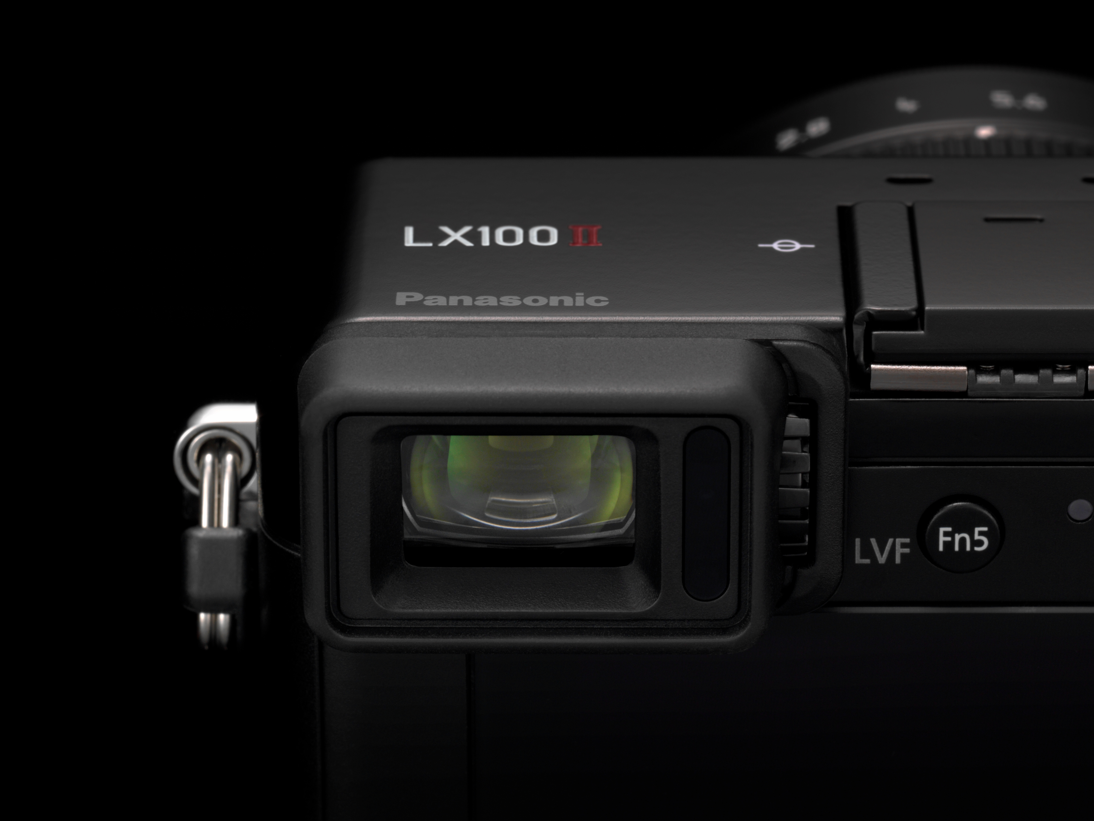 PANASONIC LUMIX DC-LX100 II Digitalkamera Schwarz, 3.1x opt. Zoom, 7.5 cm Display, 1.2 MP, Touch-Funktion, WLAN