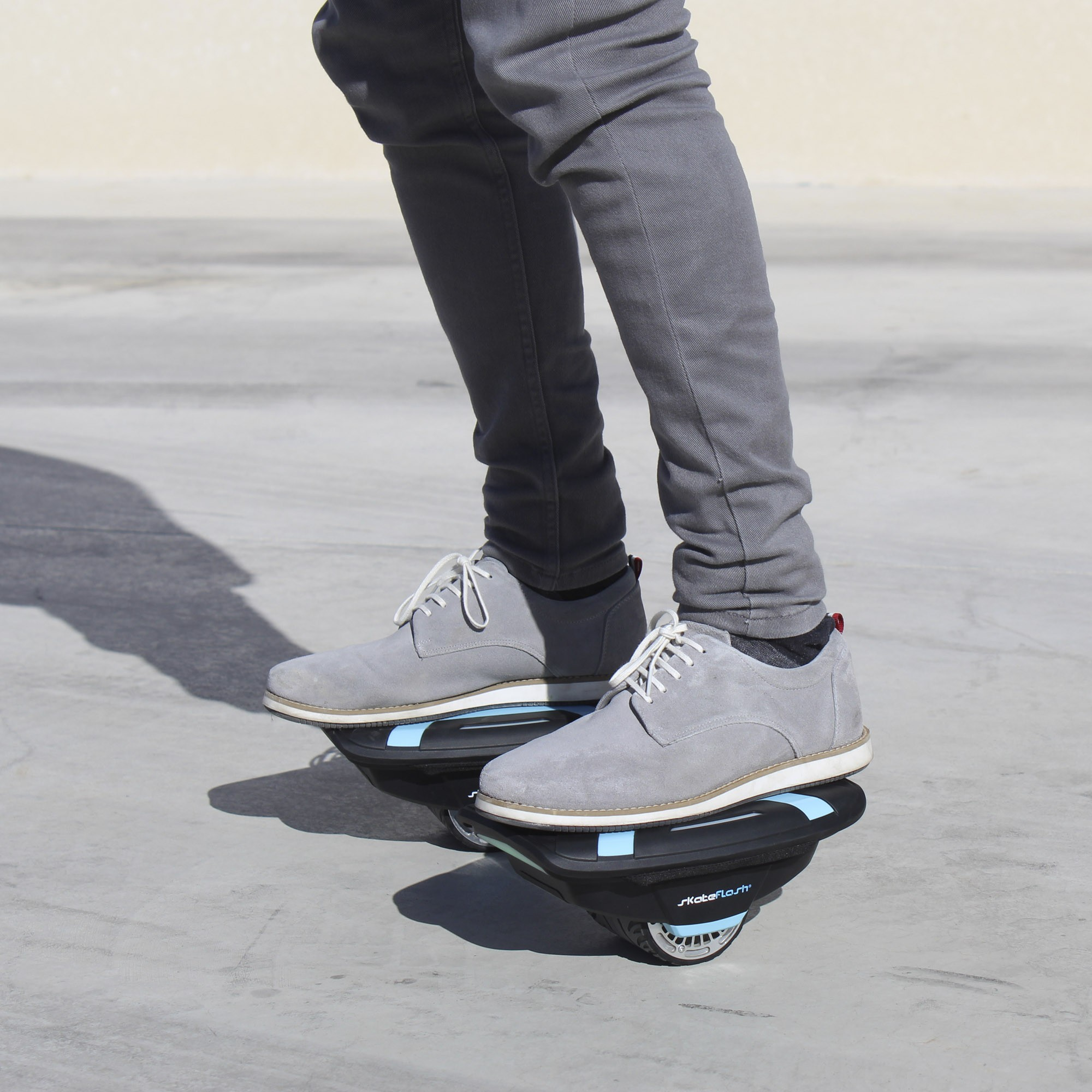 Patines eléctricos - Skateflash Skateshoe Black, 350 W, Autonomía 7 km, 10 km/h, Ruedas 3.5", Negro