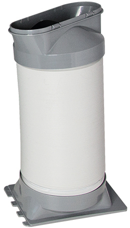 Ein graues und weißes flexibles Kanalrohr mit quadratischer Basis und abgewinkelter Oberseite.