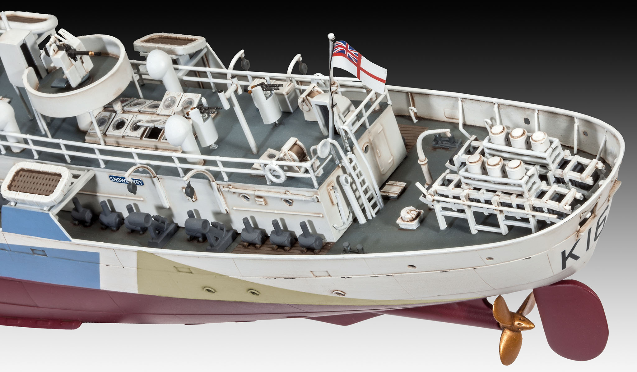 Mehrfarbig Snowberry HMCS Modellbausatz, REVELL