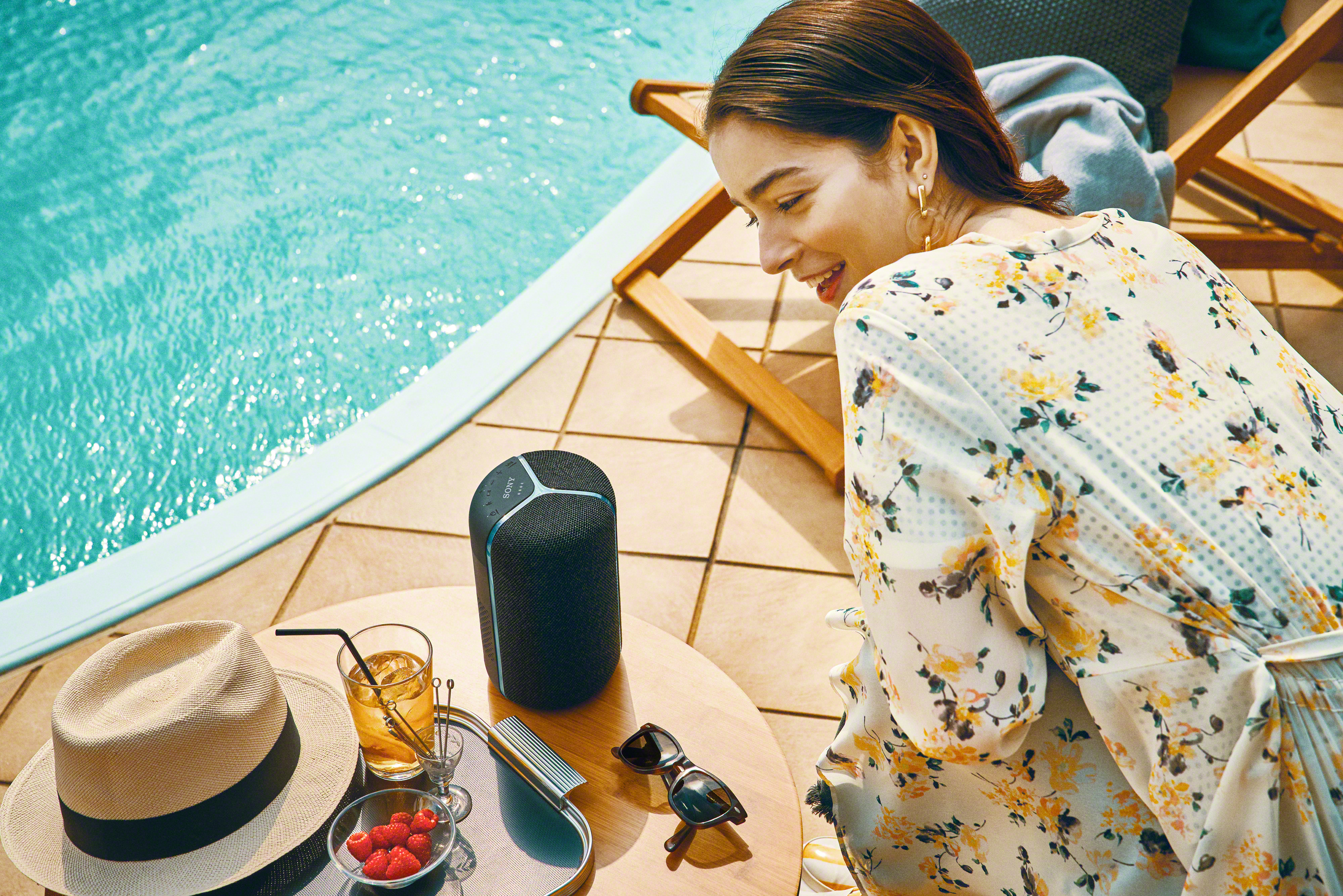 SONY SRS-XB402M Bluetooth Lautsprecher, Schwarz, Wasserfest