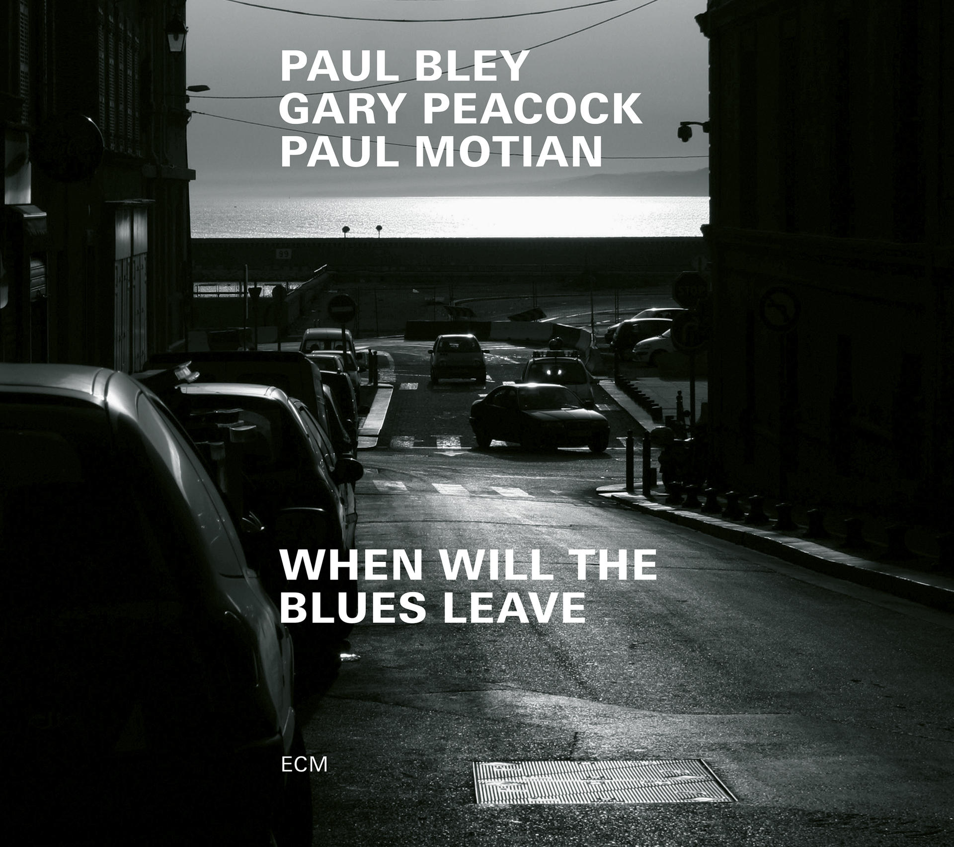 Albumcover für Paul Bley, Gary Peacock und Paul Motian. Zeigt eine Straßenszene.
