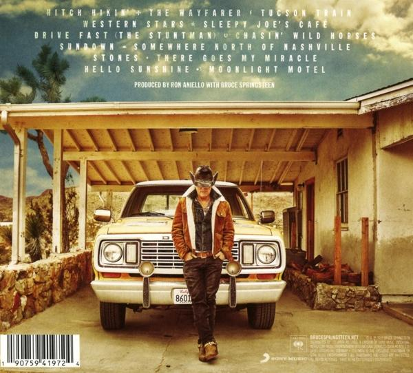 Albumcover mit Bruce Springsteen neben einem gelben Auto. Text listet Songs und Produzenten auf.