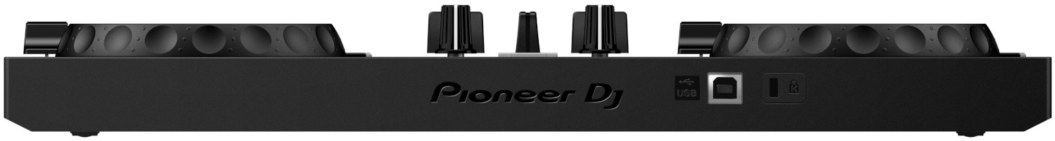 Zwarte Pioneer DJ controller, met het achterpaneel met poorten en merknaam.