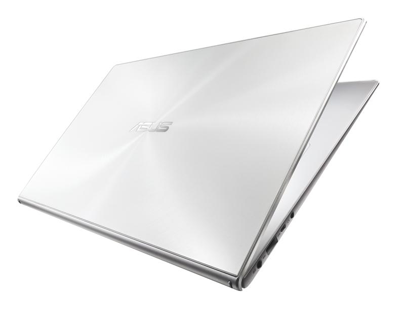 ASUS UX301LA-C4004H 13,3" i5 4200U 2,3 GHz 4GB 128GB Laptop