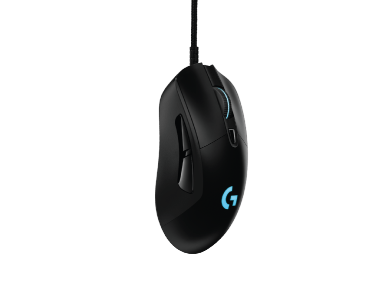 Zwarte Logitech gamingmuis op zwarte achtergrond.