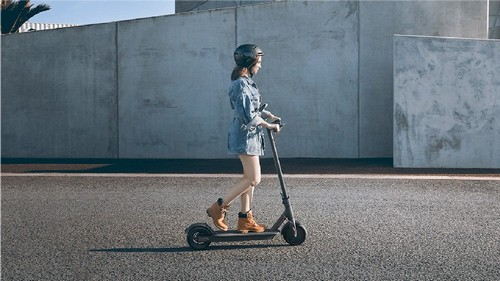 Patinete eléctrico - Xiaomi Mi Electric Scooter Pro, Vel. 25 km/h, 45 km autonomia, Pantalla, Negro