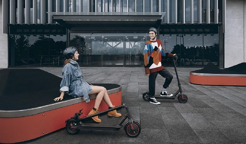 Patinete eléctrico - Xiaomi Mi Electric Scooter Pro, Vel. 25 km/h, 45 km autonomia, Pantalla, Negro