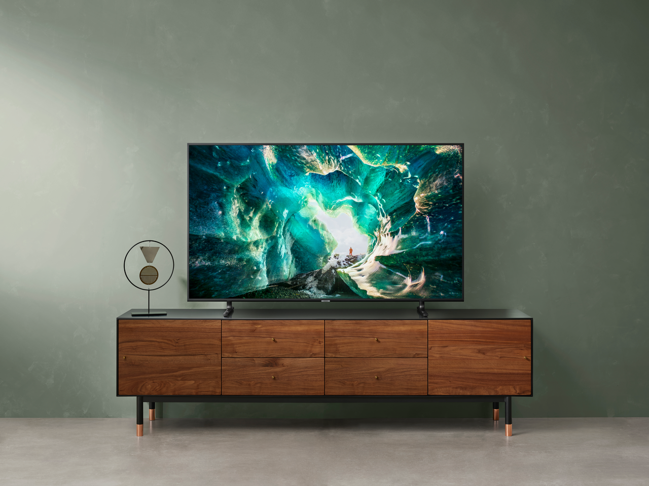 TV LED 82" - Samsung UE82RU8005UXXC, 4K UHD, HDR, Smart TV, Ultra Dimming, IA, Potenciador de juegos, Negro