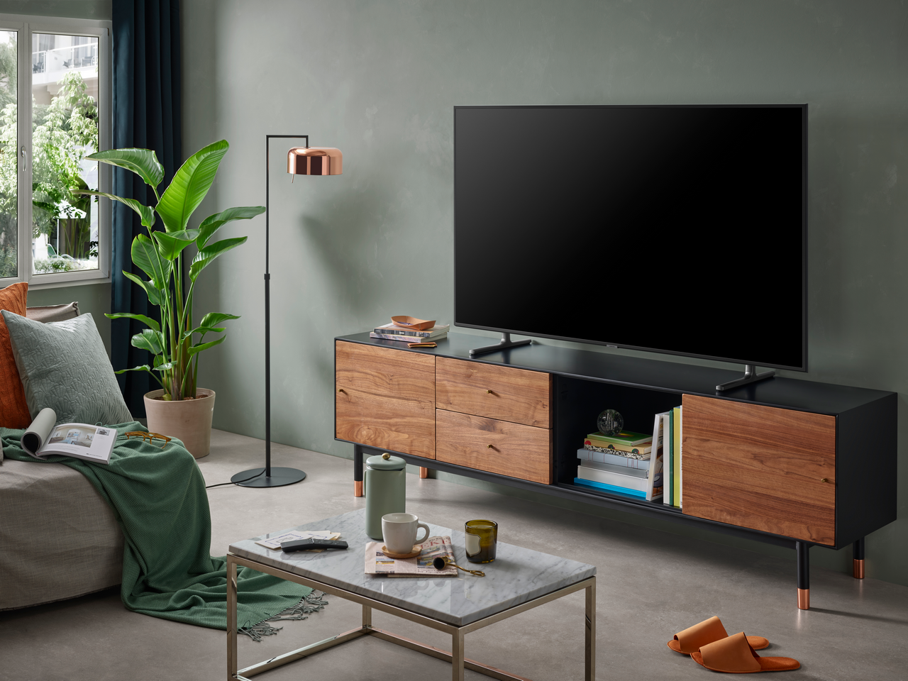 TV LED 82" - Samsung UE82RU8005UXXC, 4K UHD, HDR, Smart TV, Ultra Dimming, IA, Potenciador de juegos, Negro