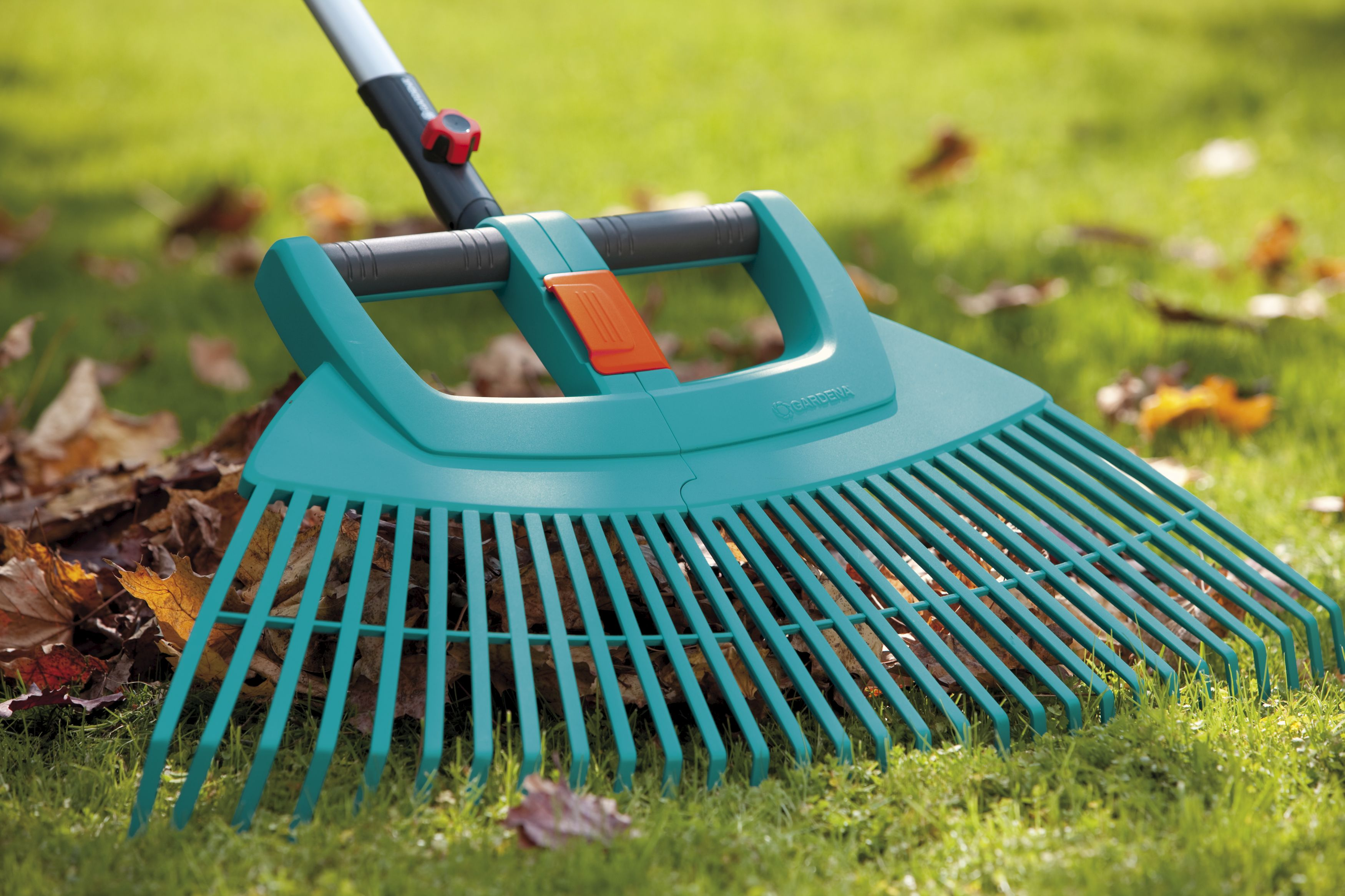 GARDENA 03107-20 XXL VARIO Fächerbesen Türkis