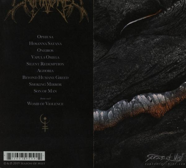 Albumcover mit Songtiteln links und dunkler, strukturierter Grafik rechts. Schwarze und graue Farbtöne dominieren das Bild.