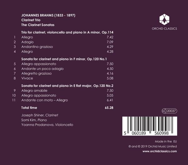 Die Rückseite einer CD-Hülle mit Noten und Credits. Der Text ist in Schwarz und Weiß. Weißer Hintergrund.
