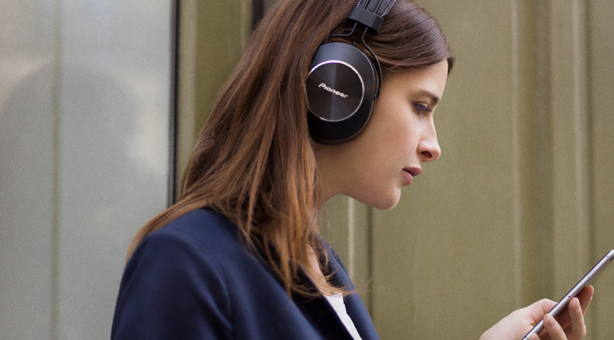 PIONEER SE-MS 7 BT-K, Over-ear Headset Bluetooth Schwarz