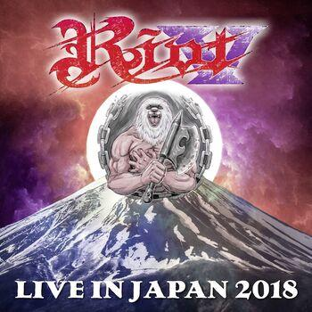 Albumcover für Riot V's Live in Japan 2018. Bild einer muskulösen Figur und eines Berges.