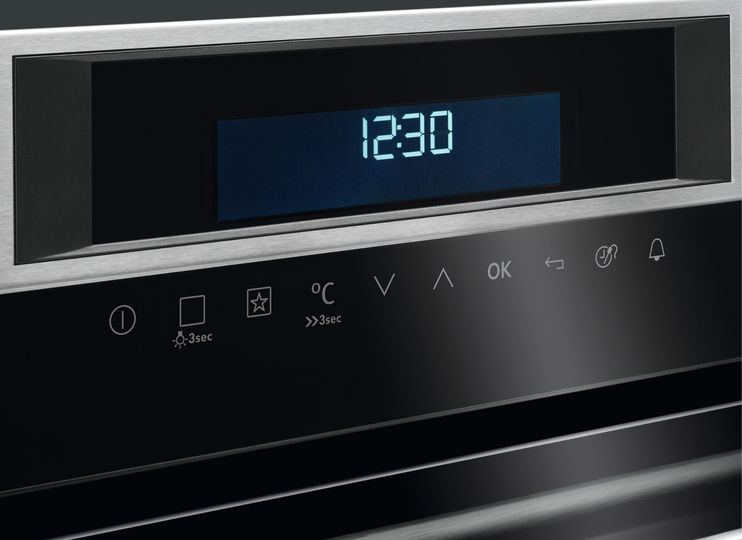 AEG Four multifonction SteamBoost A+ (BSE682020M)
