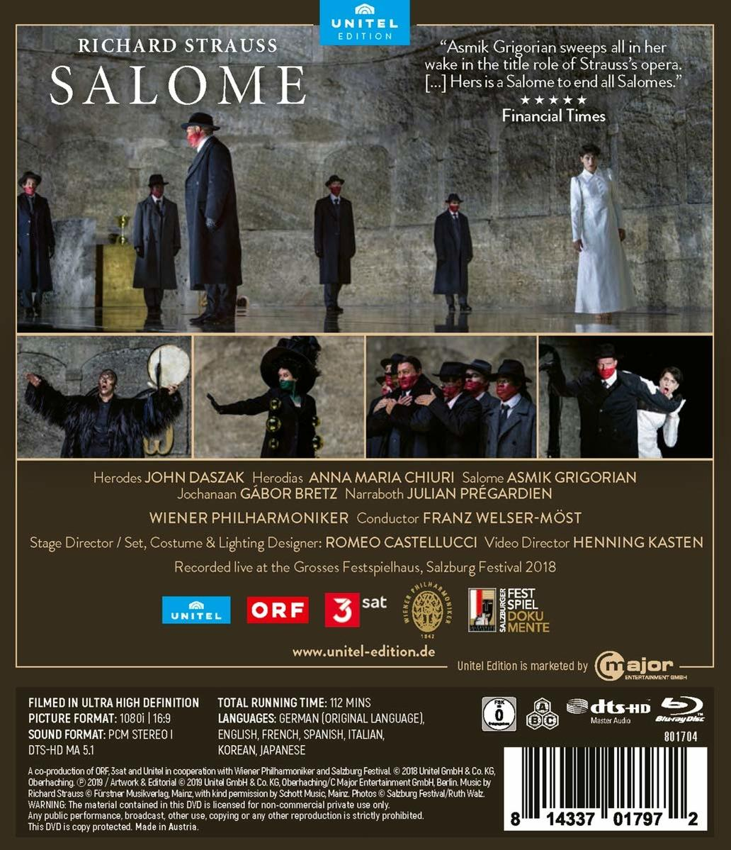 Eine DVD-Hülle mit Text und Bildern aus der Oper Salome, mit Schauspielern in Kostümen.