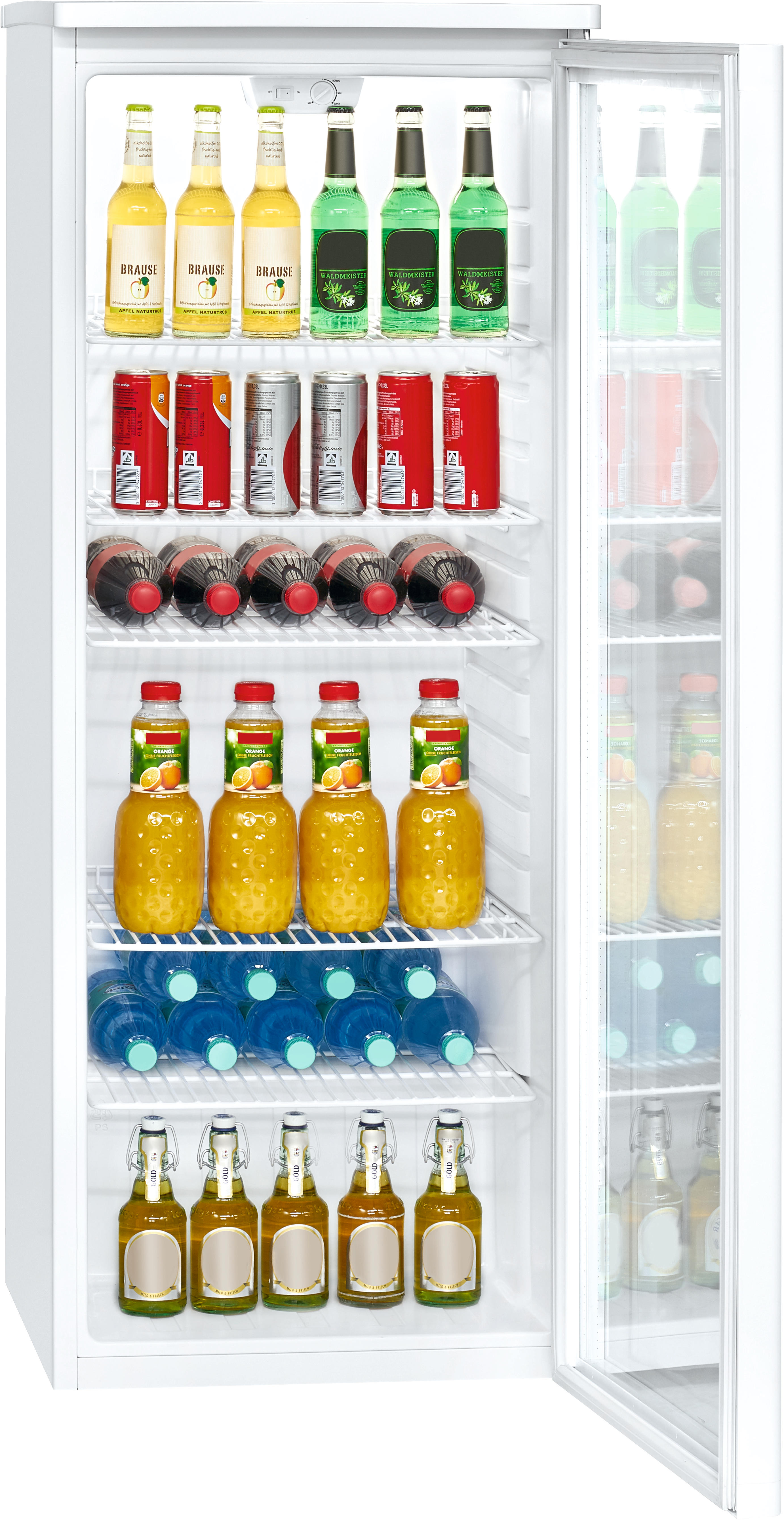 Kühlschrank gefüllt mit Getränken, Flaschen und Dosen.