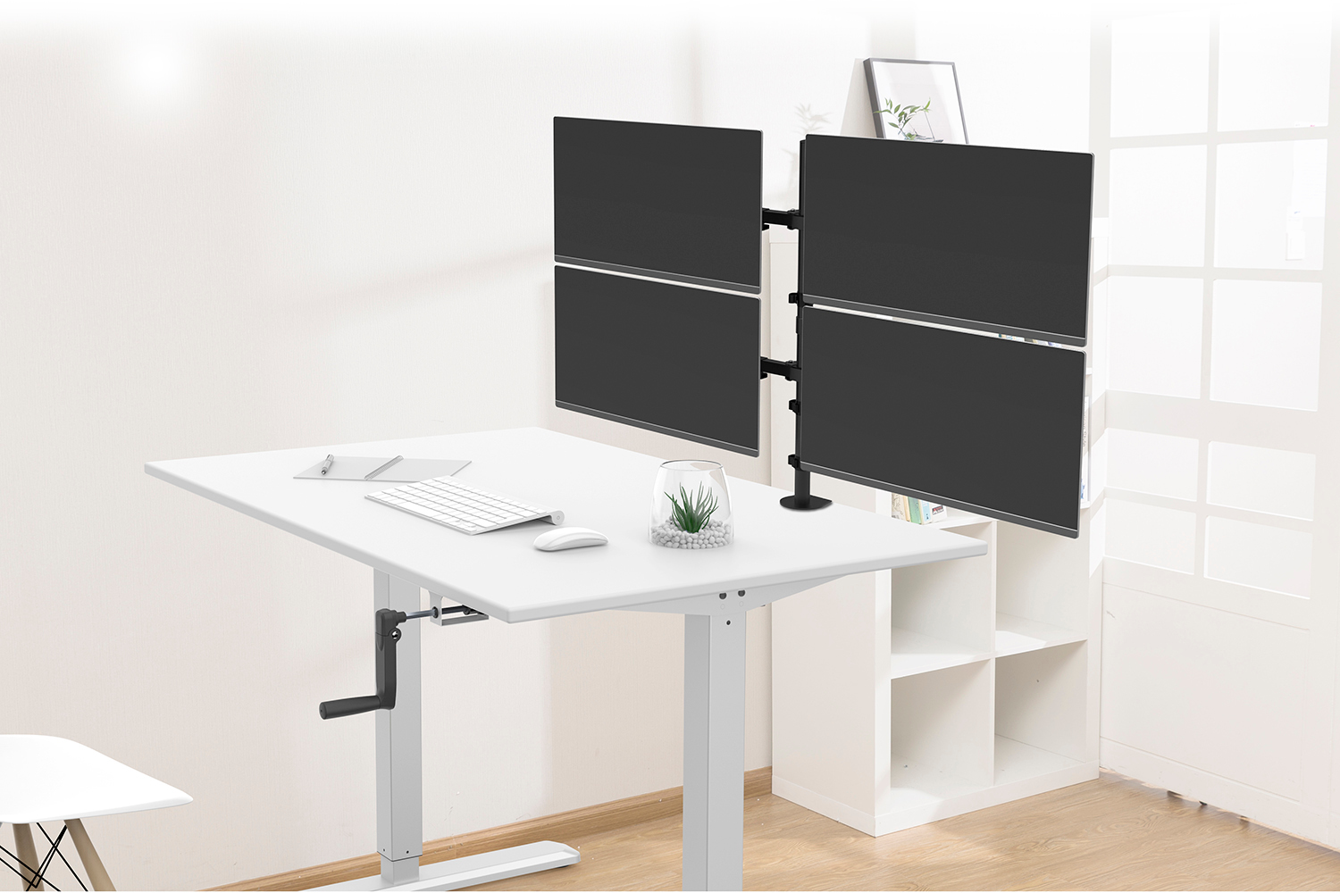 EWENT Support de bureau pour 4 écrans 10" - 32" (EW1514)