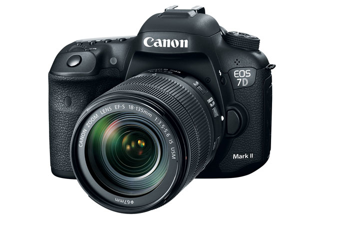 デジタル一眼 Canon EOS 7D MARK2 EF-S 18-135 IS USM CANON EOS 7D Mark II EF-S 18-135mm IS USM + W-E1 Fiyat & Özellik