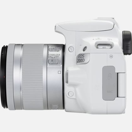CANON EOS 200D + 18-55 IS STM