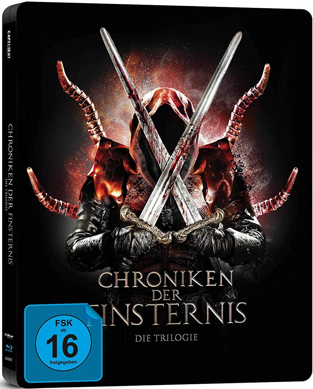DVD-Cover mit einer Kapuzenfigur, die Schwerter hält, Text auf Deutsch.