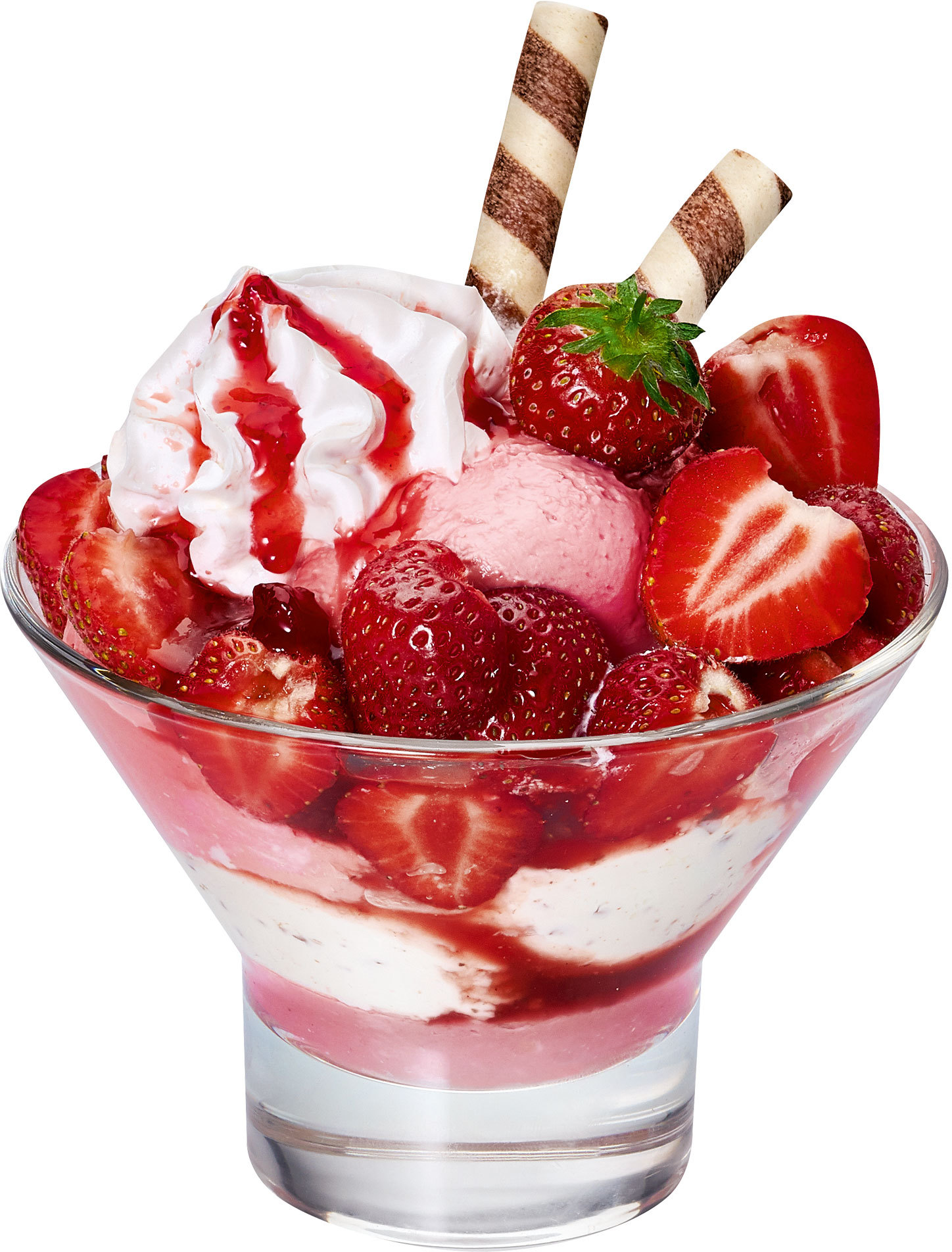Ein Eisbecher mit Erdbeeren, Eis, Schlagsahne und Waffelröllchen gefüllt.