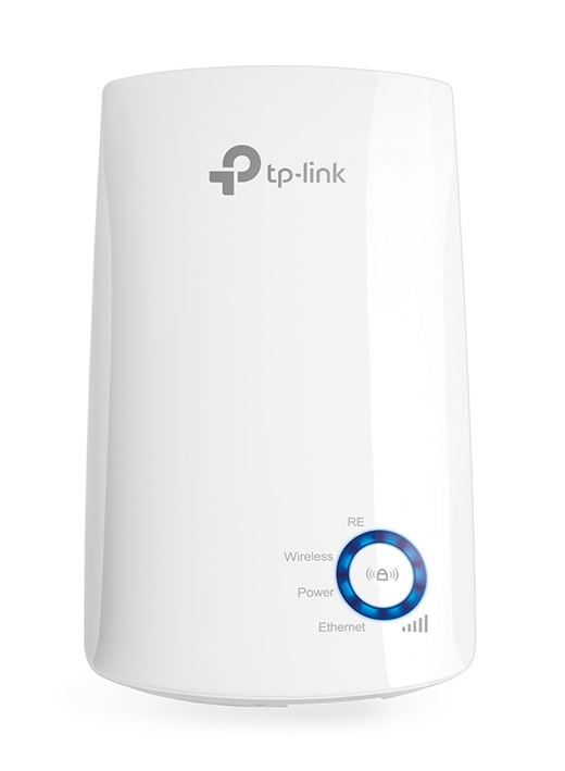 Beyaz TP-Link Wi-Fi genişletici cihazı, mavi ışık ve beyaz arka plan üzerinde markanın logosu.